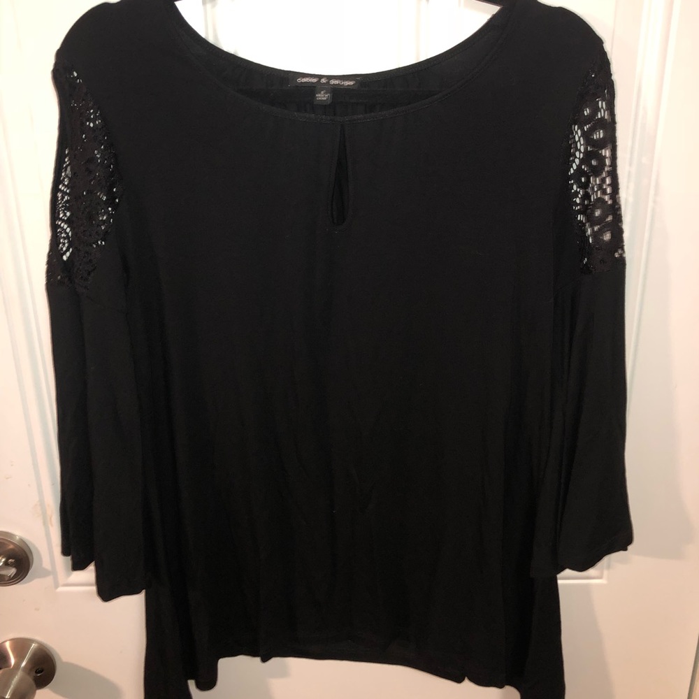 Small Bell Sleeve Shirt - Picture 2 of 7